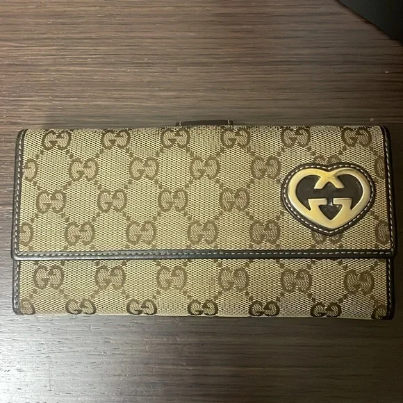 Gucci Wallet 💯 Authentic - Picture 2 of 7